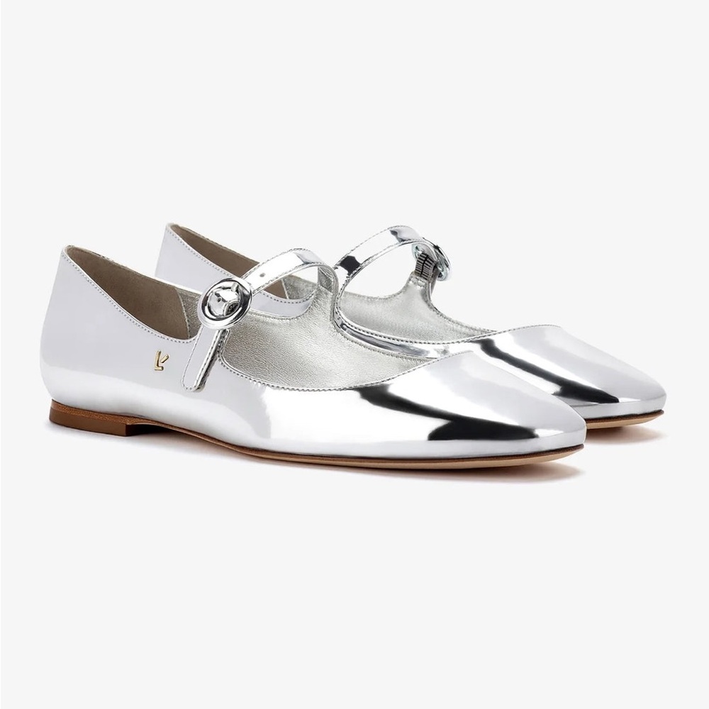 NWT Larroude Silver leather Mary Jane Flats